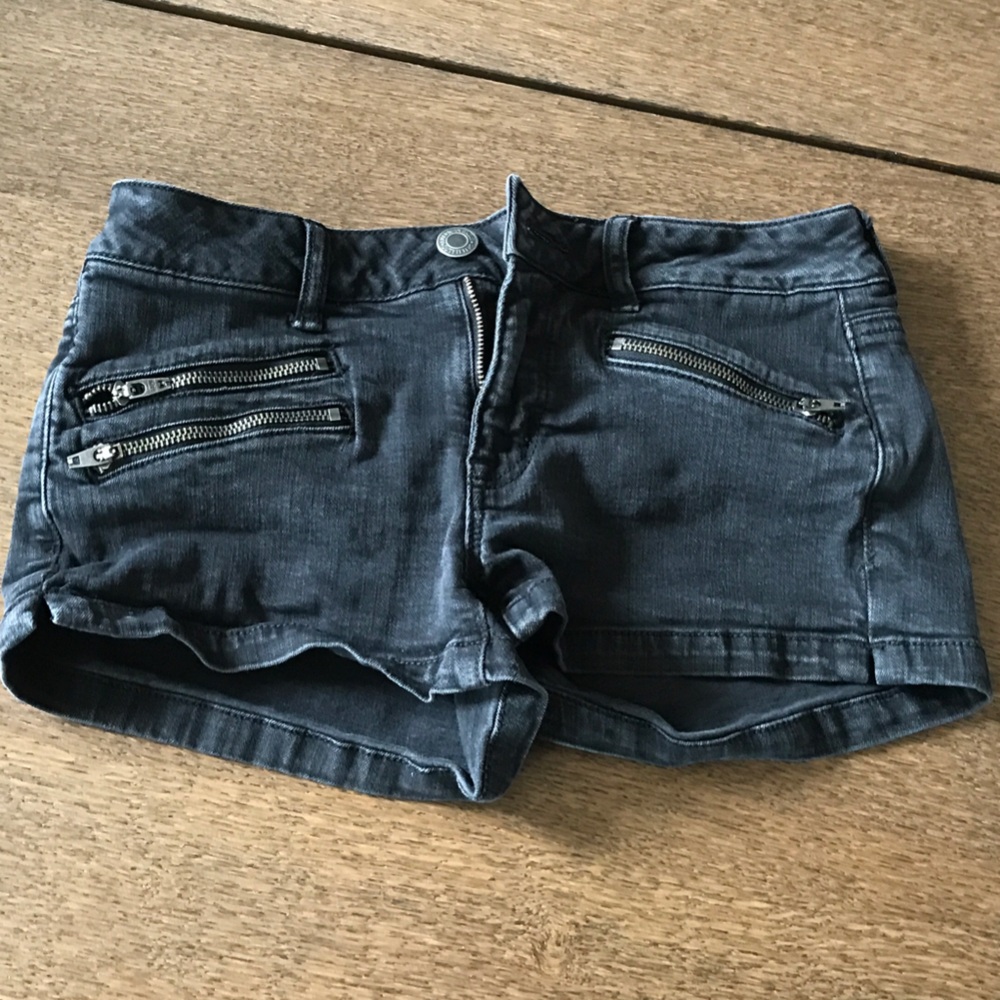 American Eagle Outfitters Dark Wash Denim Jean Shorts with Zip Pockets